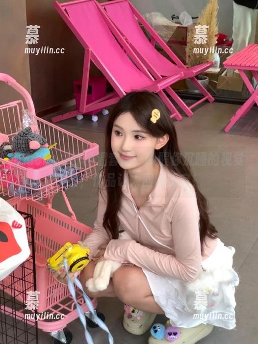 Umeko J Umeko J的格温套图,唤醒你沉睡的视觉神经,作品让人回味无穷!